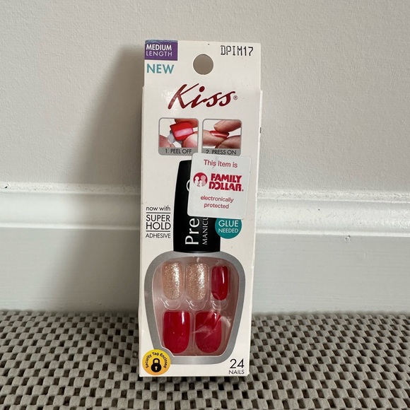Kiss Press-On Manicure - Picture 2 of 6
